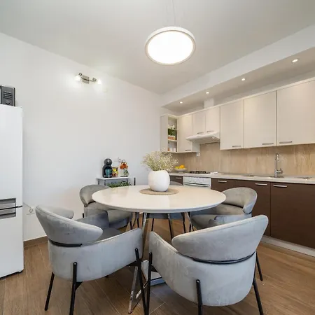 Ana Apartment
