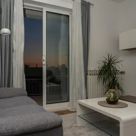Apartment Ana *
